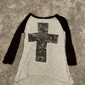 Studded cross quarter sleeve top